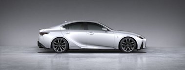 IS 300 H F-Sport