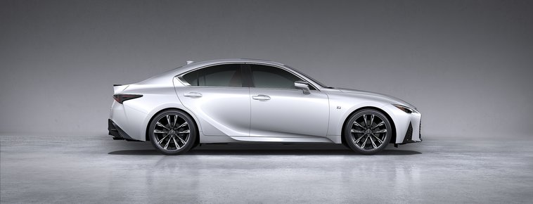 IS 300 H F-Sport